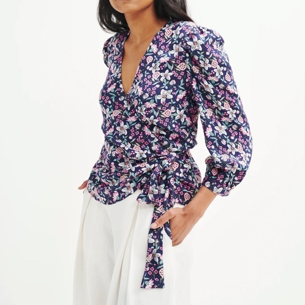 Amour Vert Linette Wrap Blouse in Zumba Floral Size S